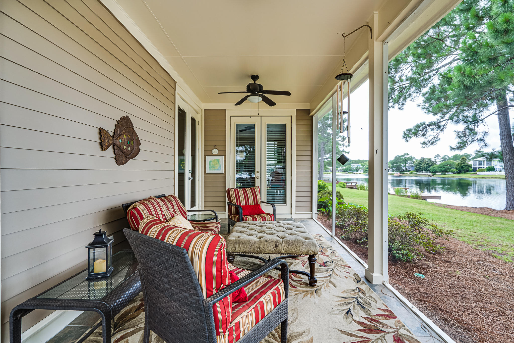 CRYSTAL LAKE - Residential