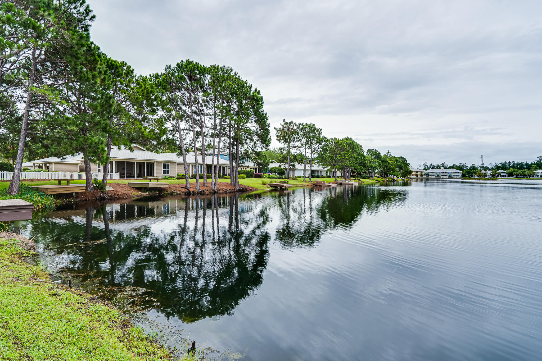 CRYSTAL LAKE - Residential