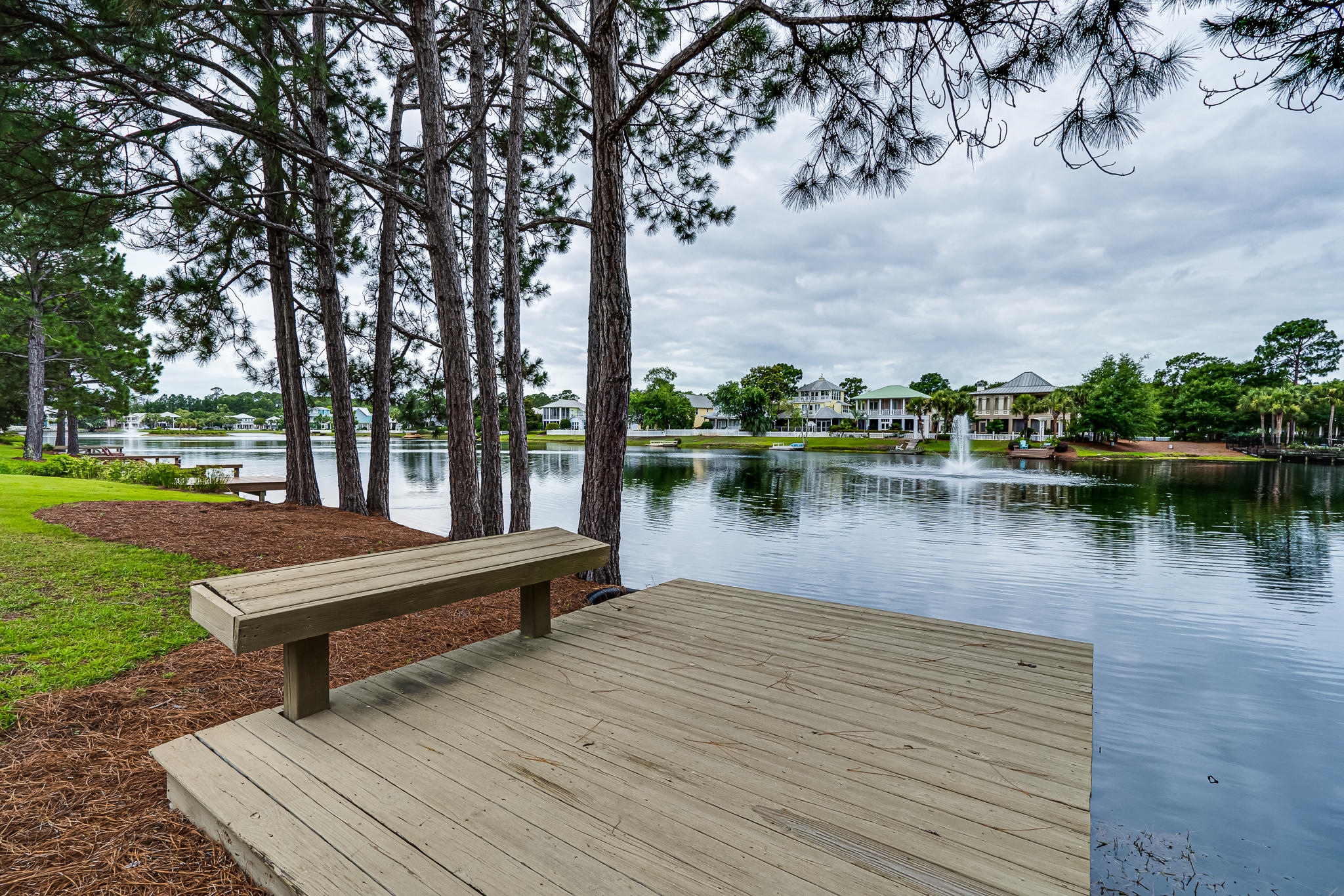 CRYSTAL LAKE - Residential