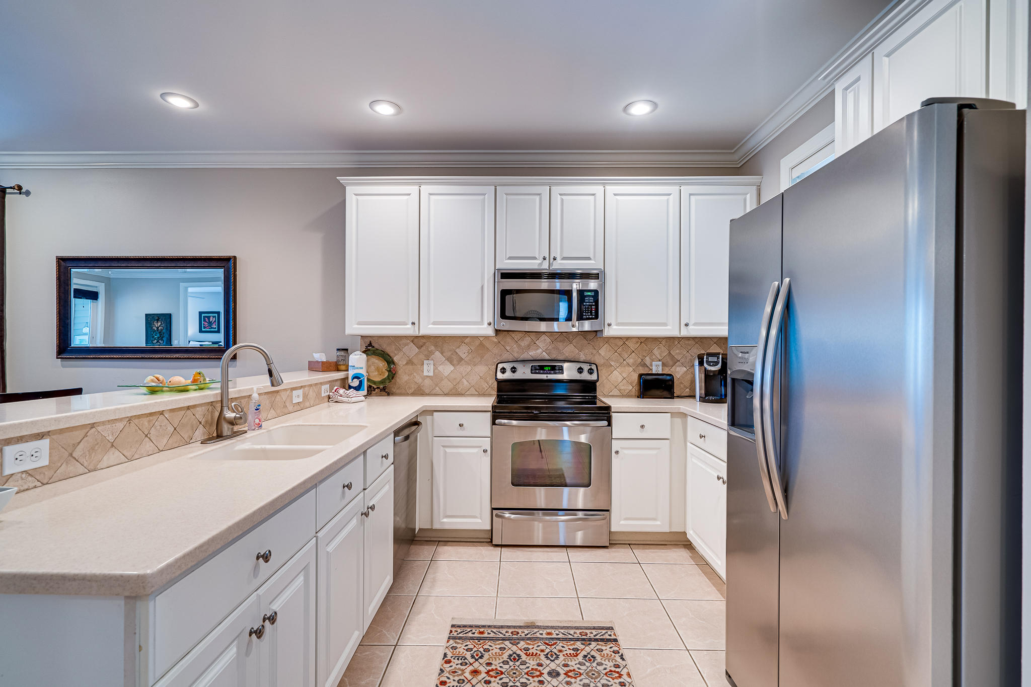 CRYSTAL LAKE - Residential