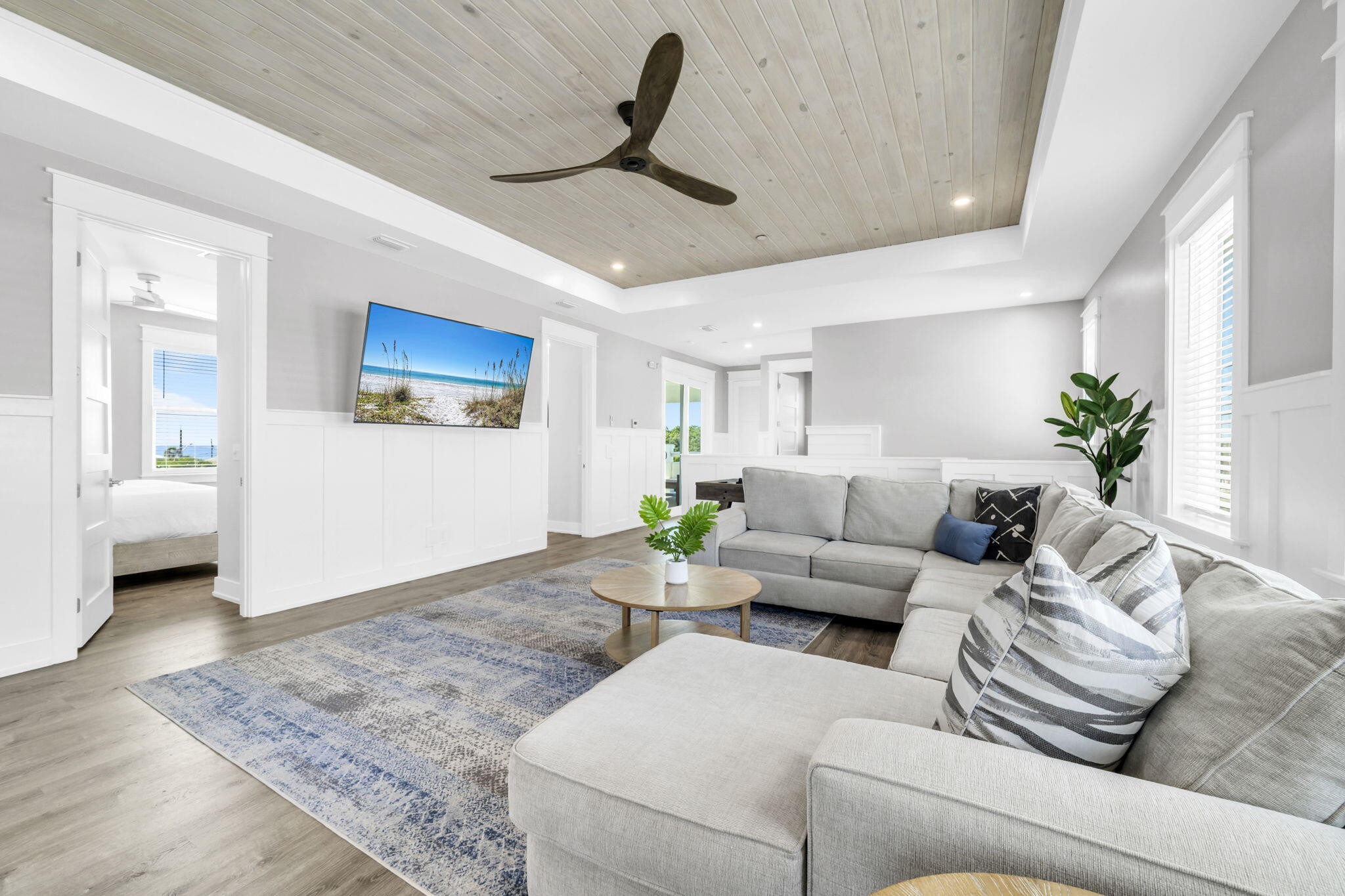 BID-A-WEE S/D - Residential