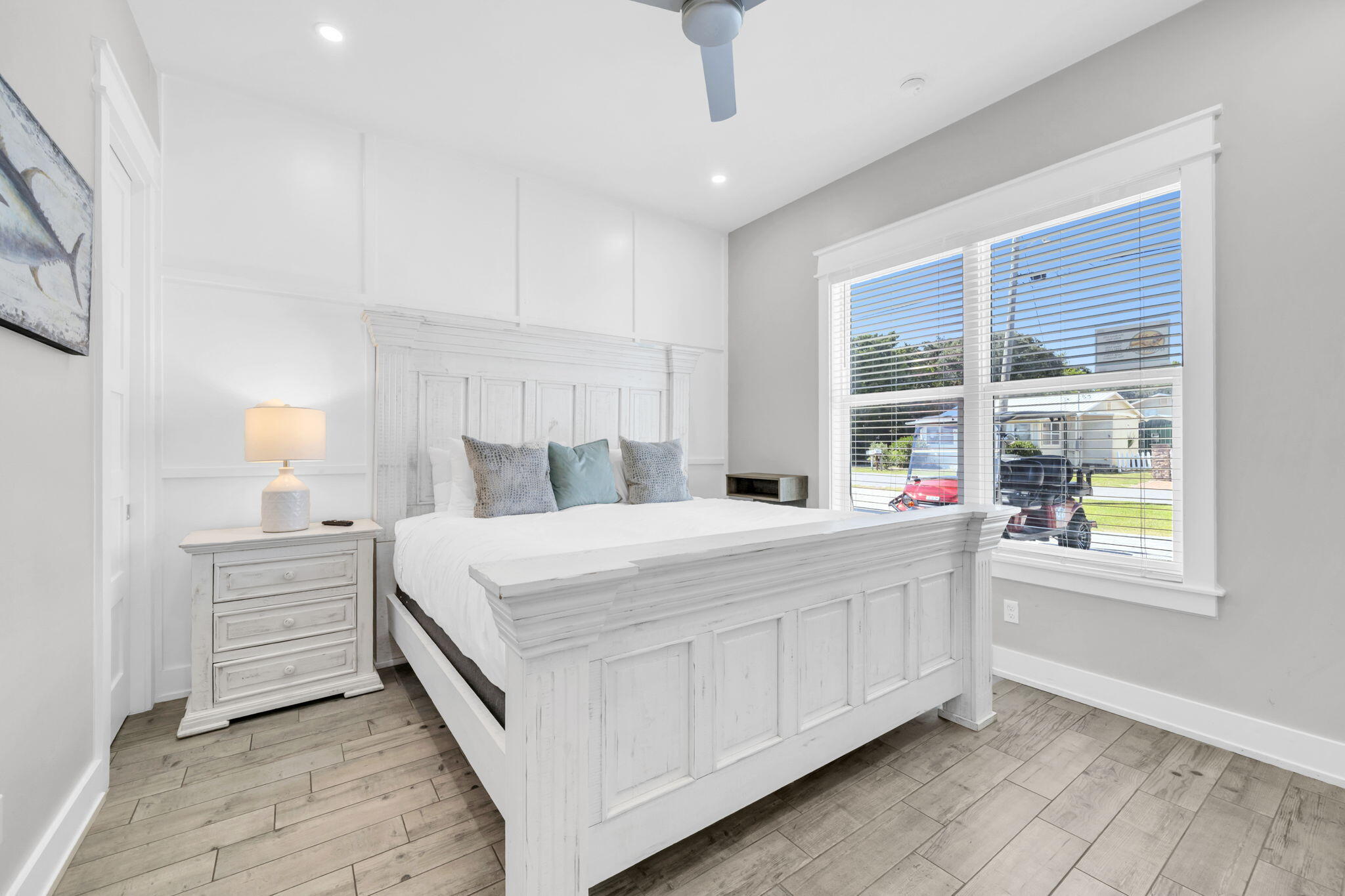 BID-A-WEE S/D - Residential