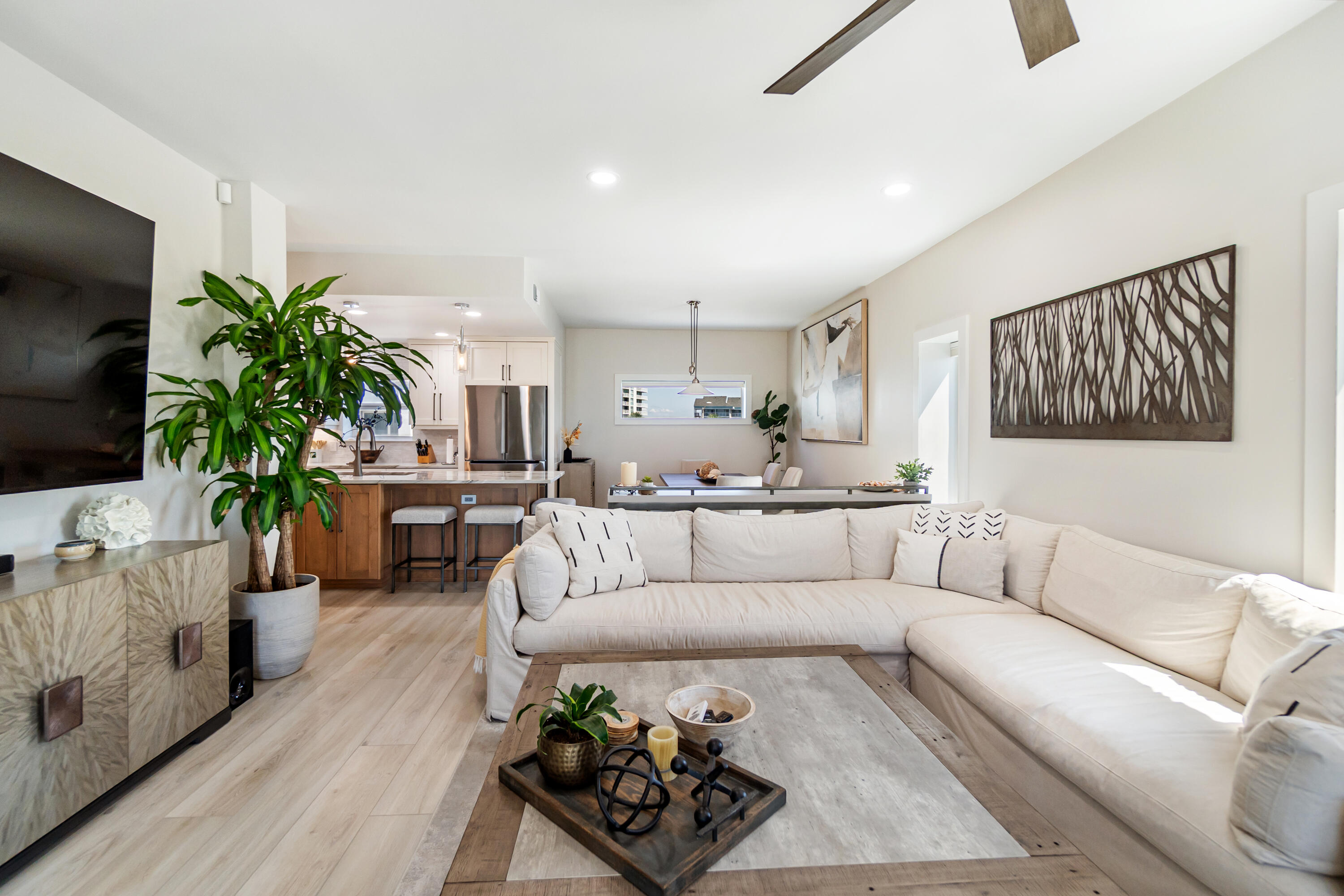 PORT SIDE VILLAS CONDOMINIUM - Residential