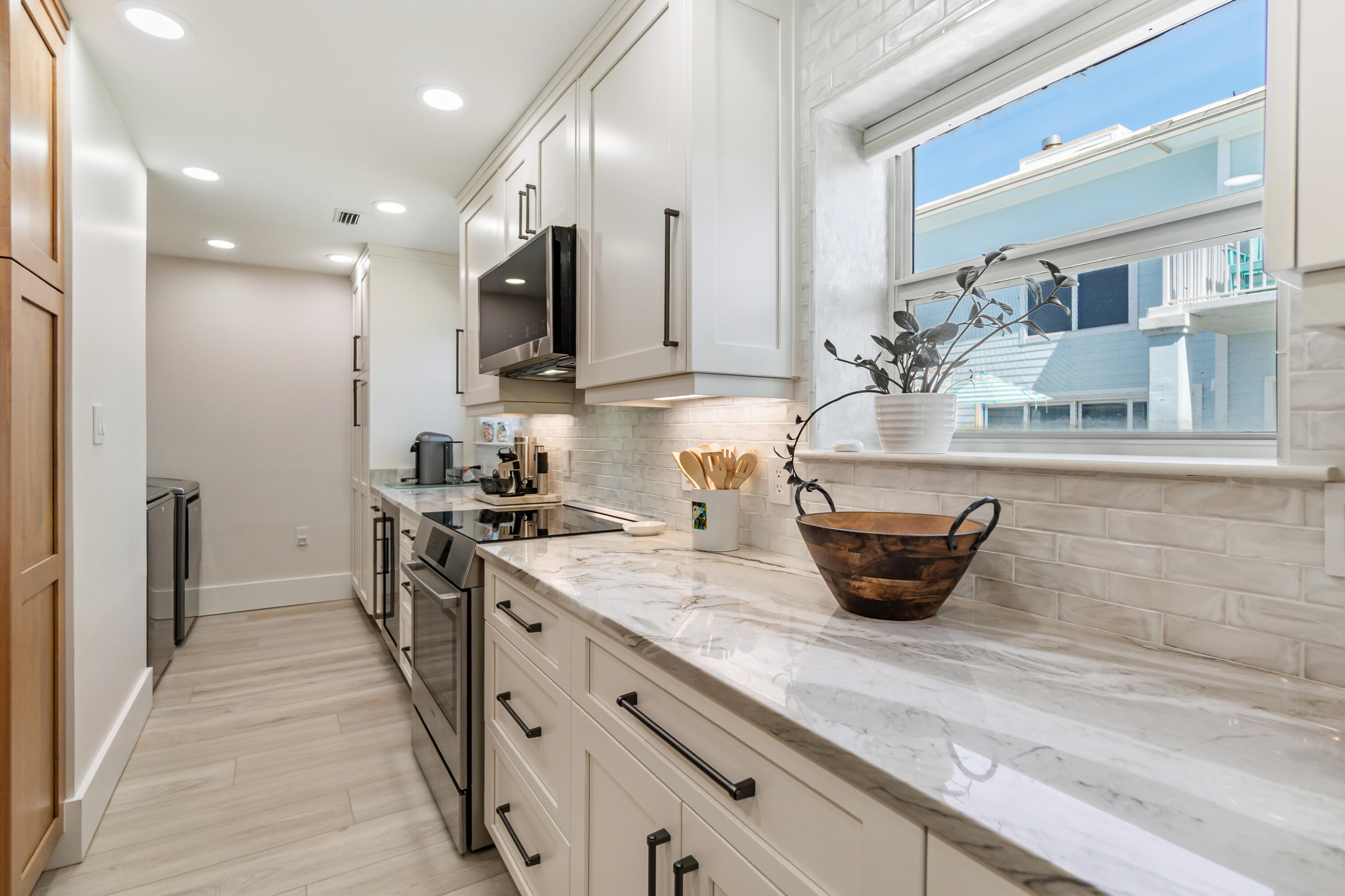 PORT SIDE VILLAS CONDOMINIUM - Residential