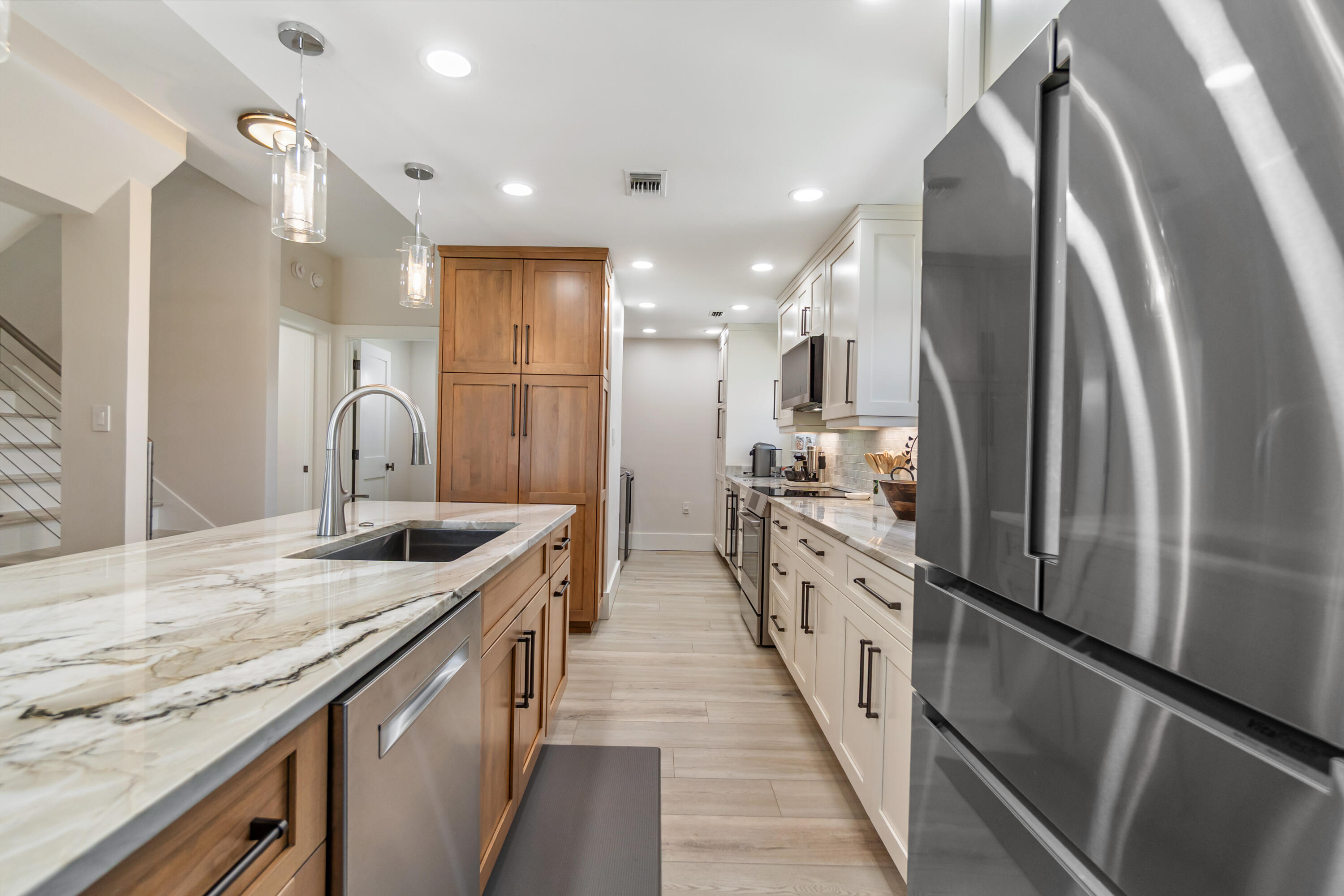 PORT SIDE VILLAS CONDOMINIUM - Residential