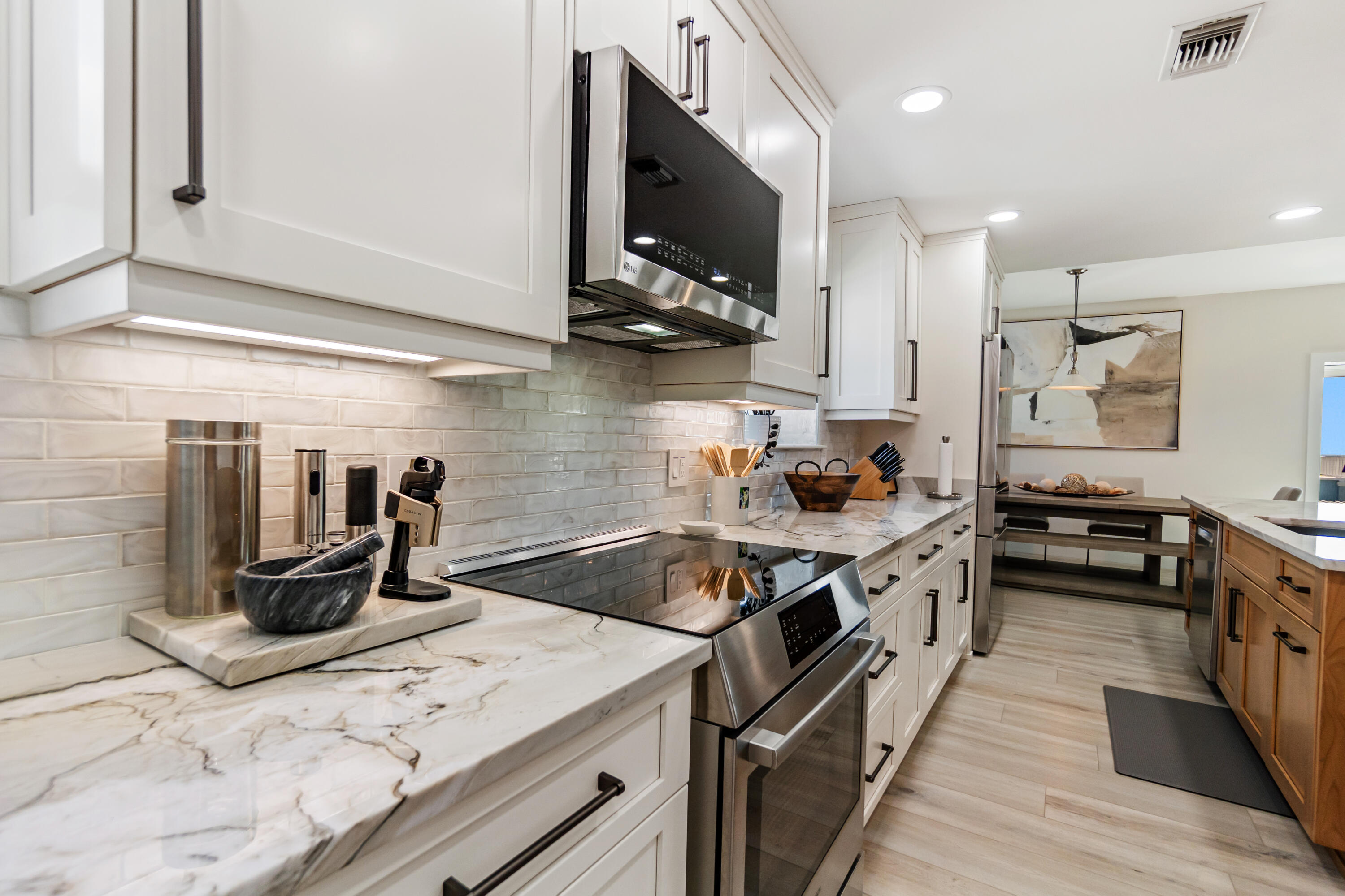 PORT SIDE VILLAS CONDOMINIUM - Residential