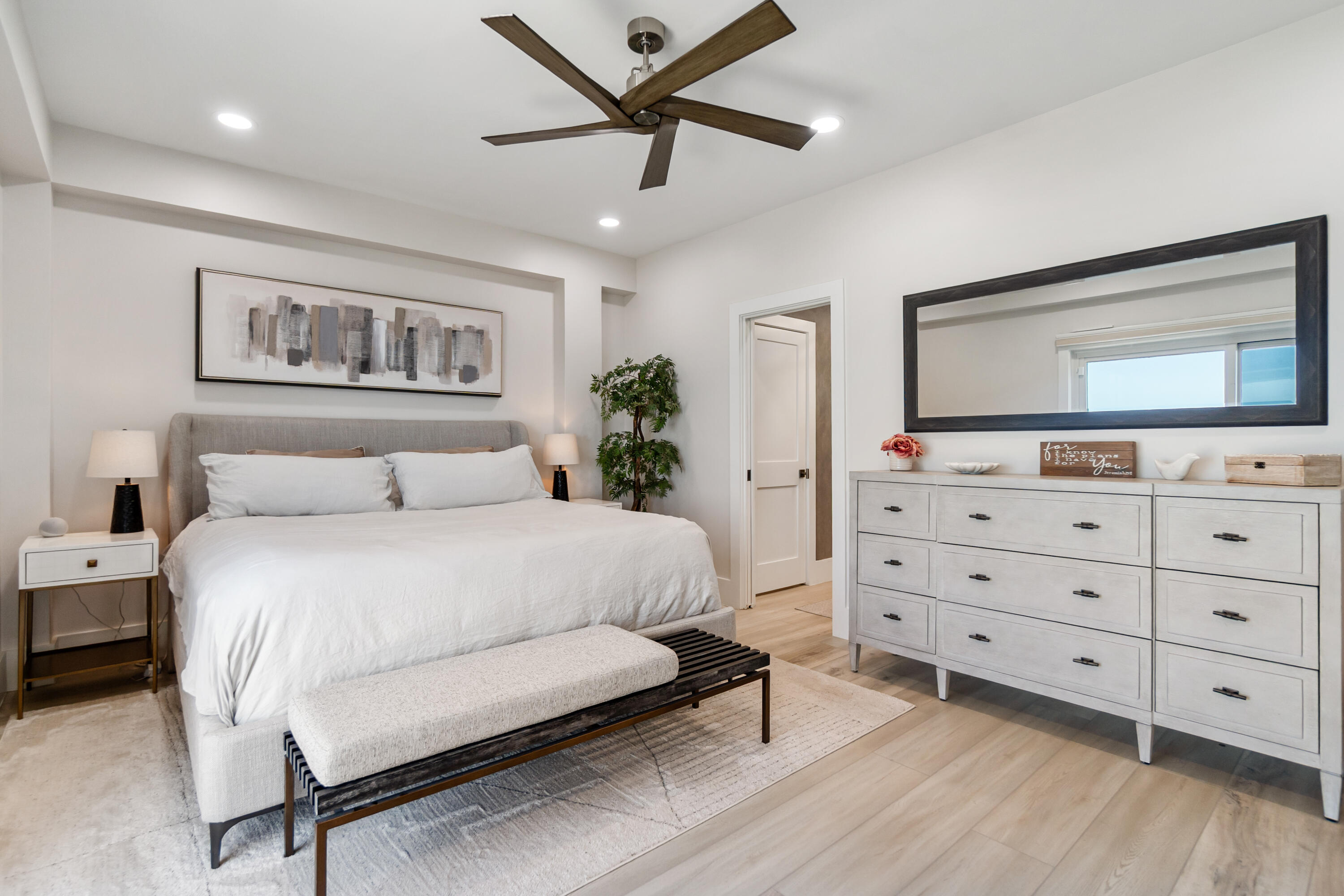 PORT SIDE VILLAS CONDOMINIUM - Residential