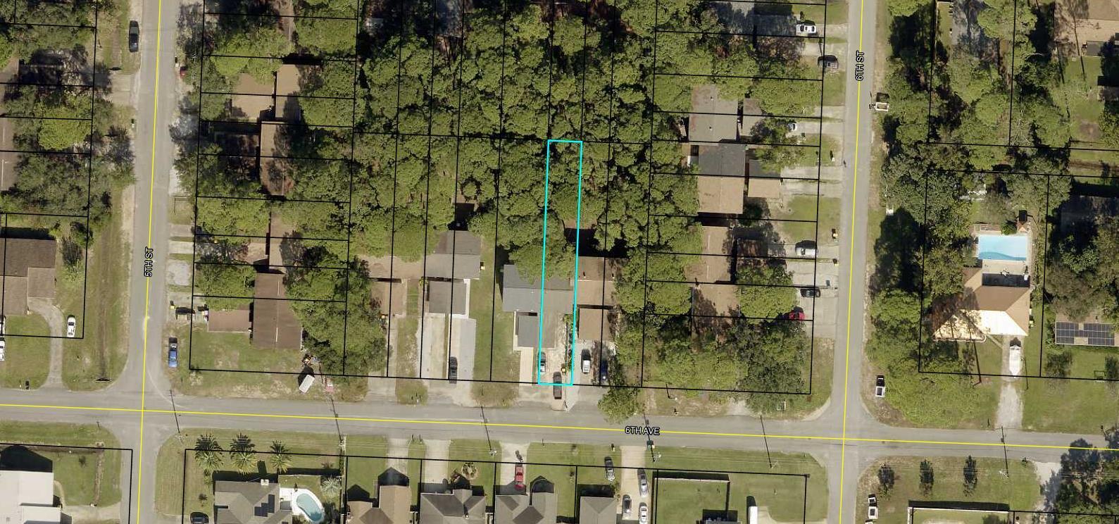 PINE SHADOWS T/H - Residential