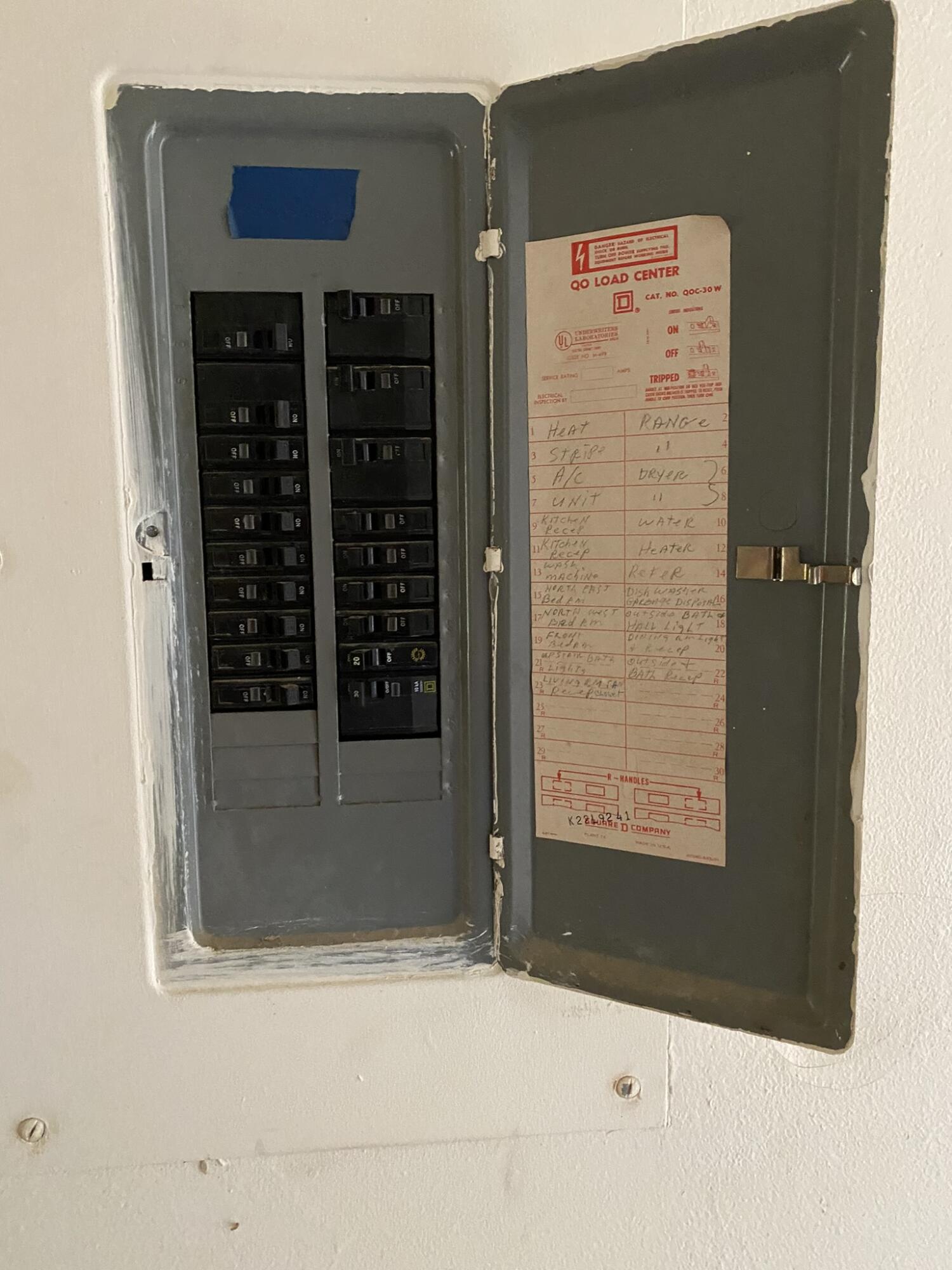 PINE SHADOWS T/H - Residential