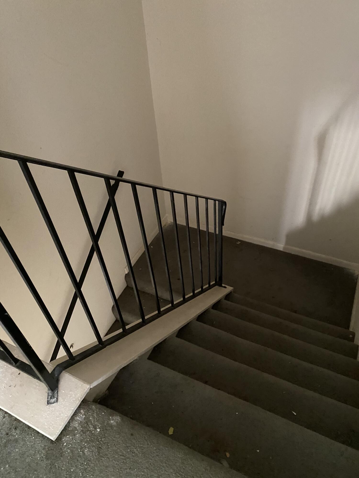 PINE SHADOWS T/H - Residential