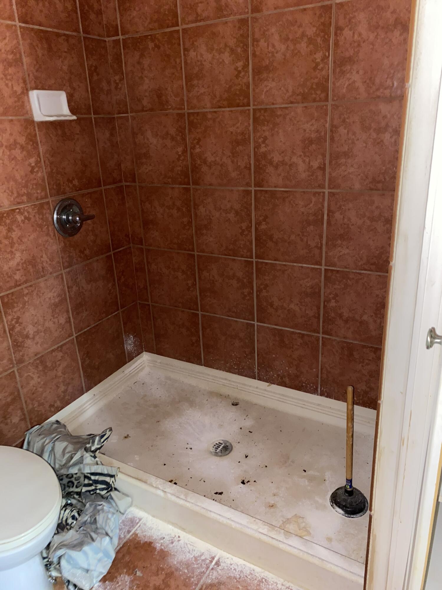 PINE SHADOWS T/H - Residential