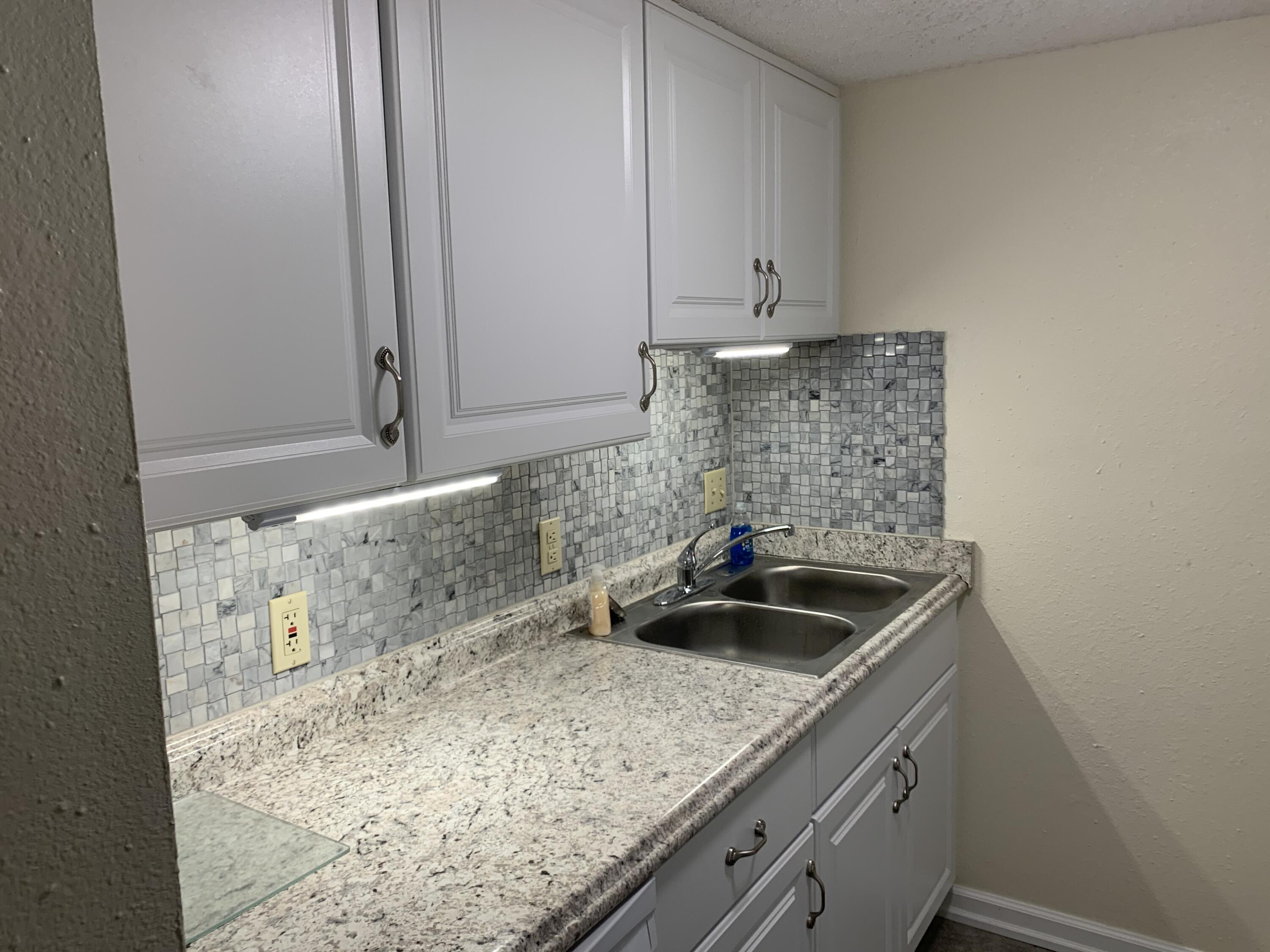 COLLEGE PARK CONDO - Residential Lease