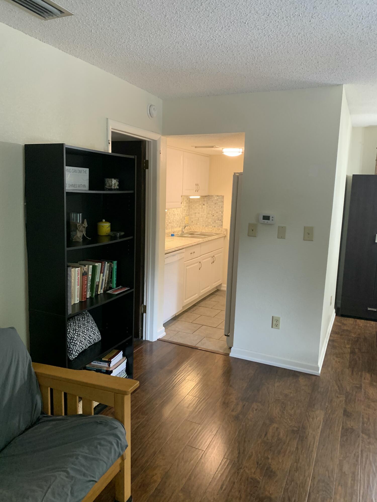COLLEGE PARK CONDO - Residential Lease