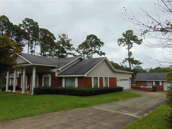 PINE SHORES - Residential