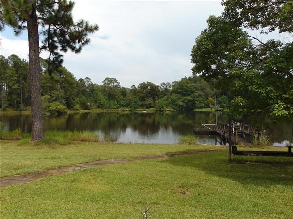 PINE SHORES - Residential