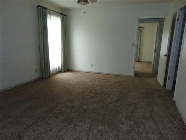 PINE SHORES - Residential