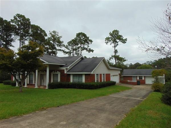 PINE SHORES - Residential