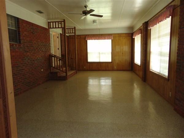 PINE SHORES - Residential