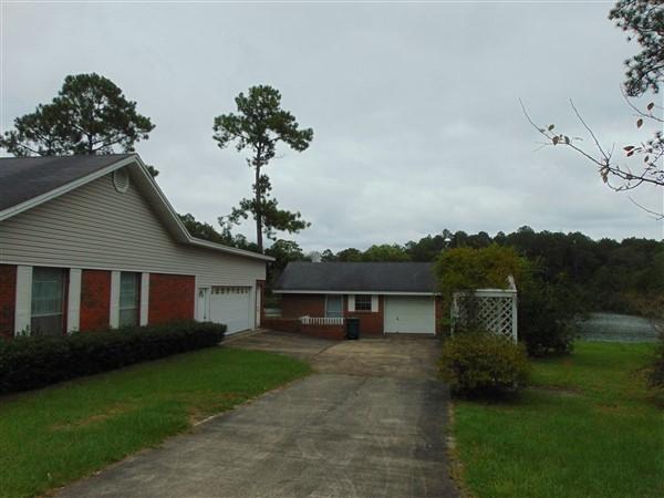 PINE SHORES - Residential