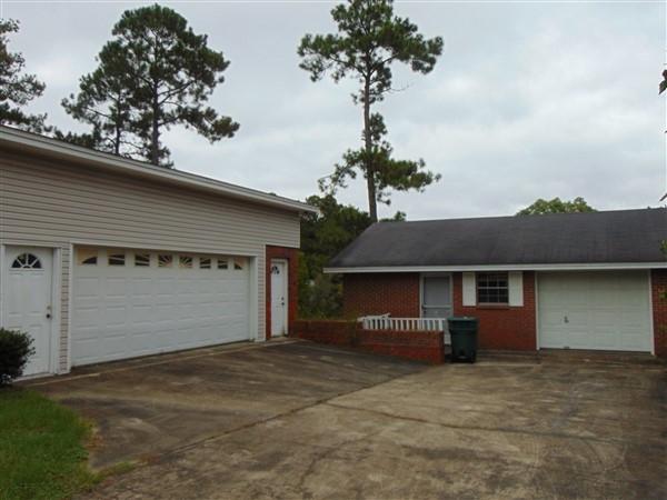 PINE SHORES - Residential