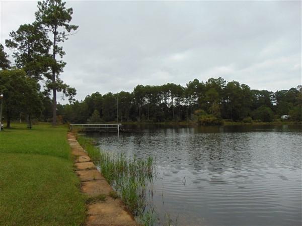 PINE SHORES - Residential