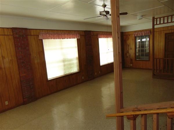 PINE SHORES - Residential