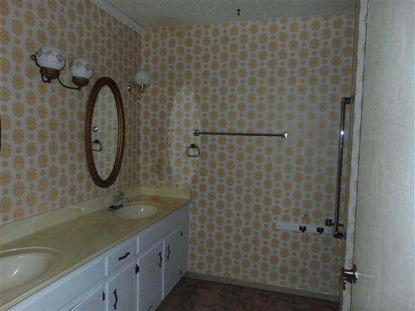 PINE SHORES - Residential