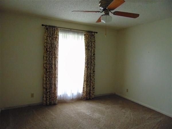 PINE SHORES - Residential