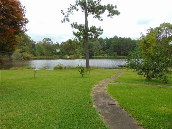 PINE SHORES - Residential