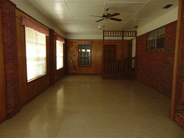 PINE SHORES - Residential