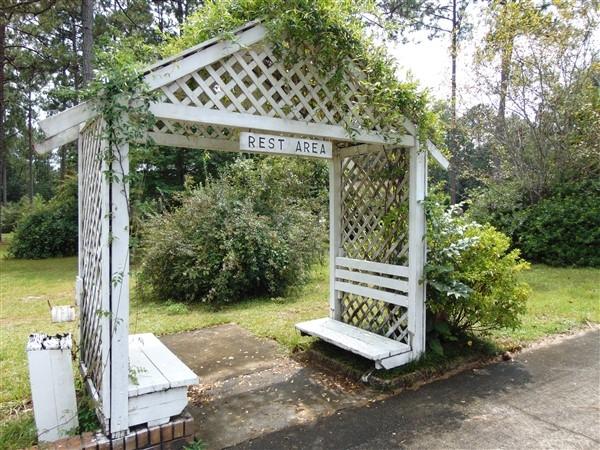 PINE SHORES - Residential