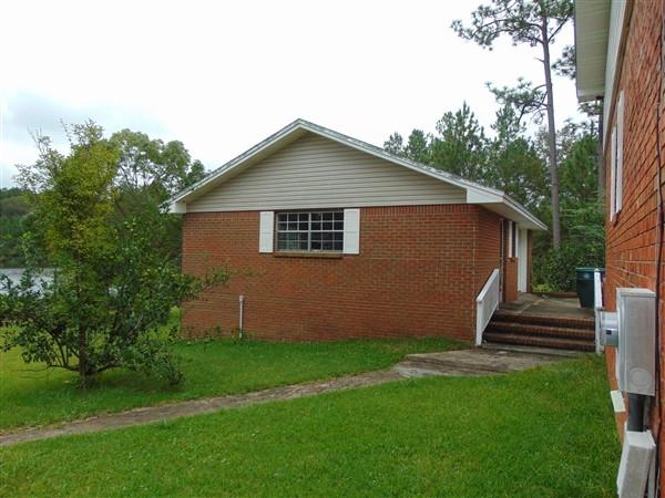 PINE SHORES - Residential