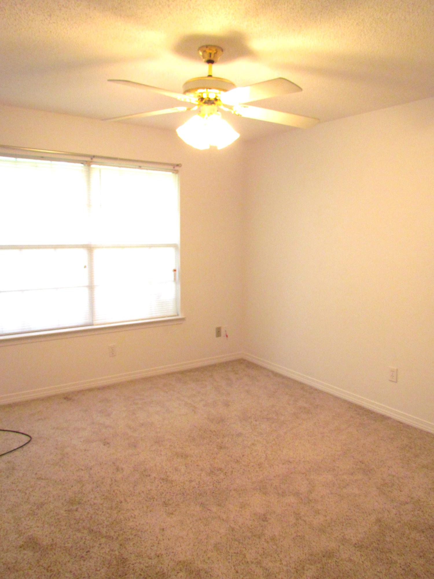 ROCKY BAYOU ESTATES 02 - Residential Lease