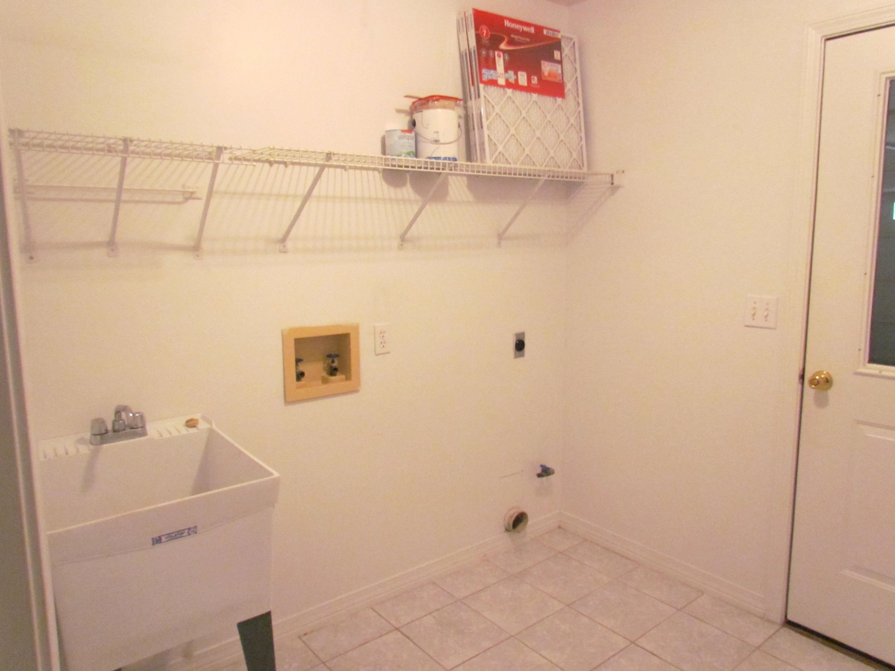 ROCKY BAYOU ESTATES 02 - Residential Lease