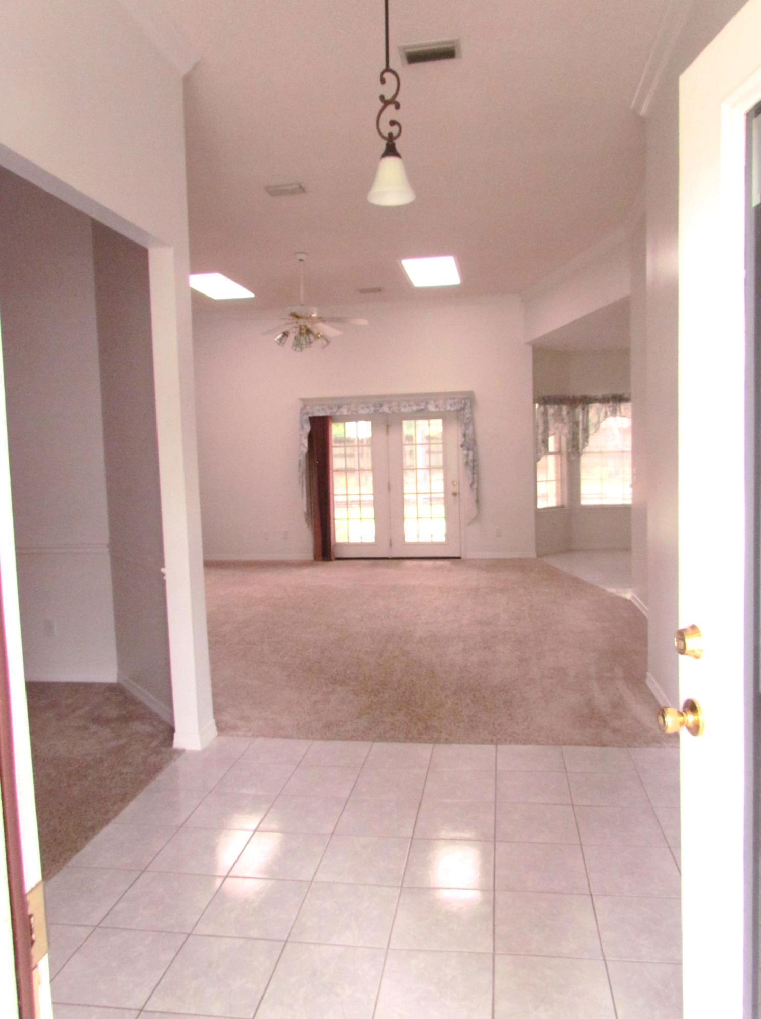 ROCKY BAYOU ESTATES 02 - Residential Lease