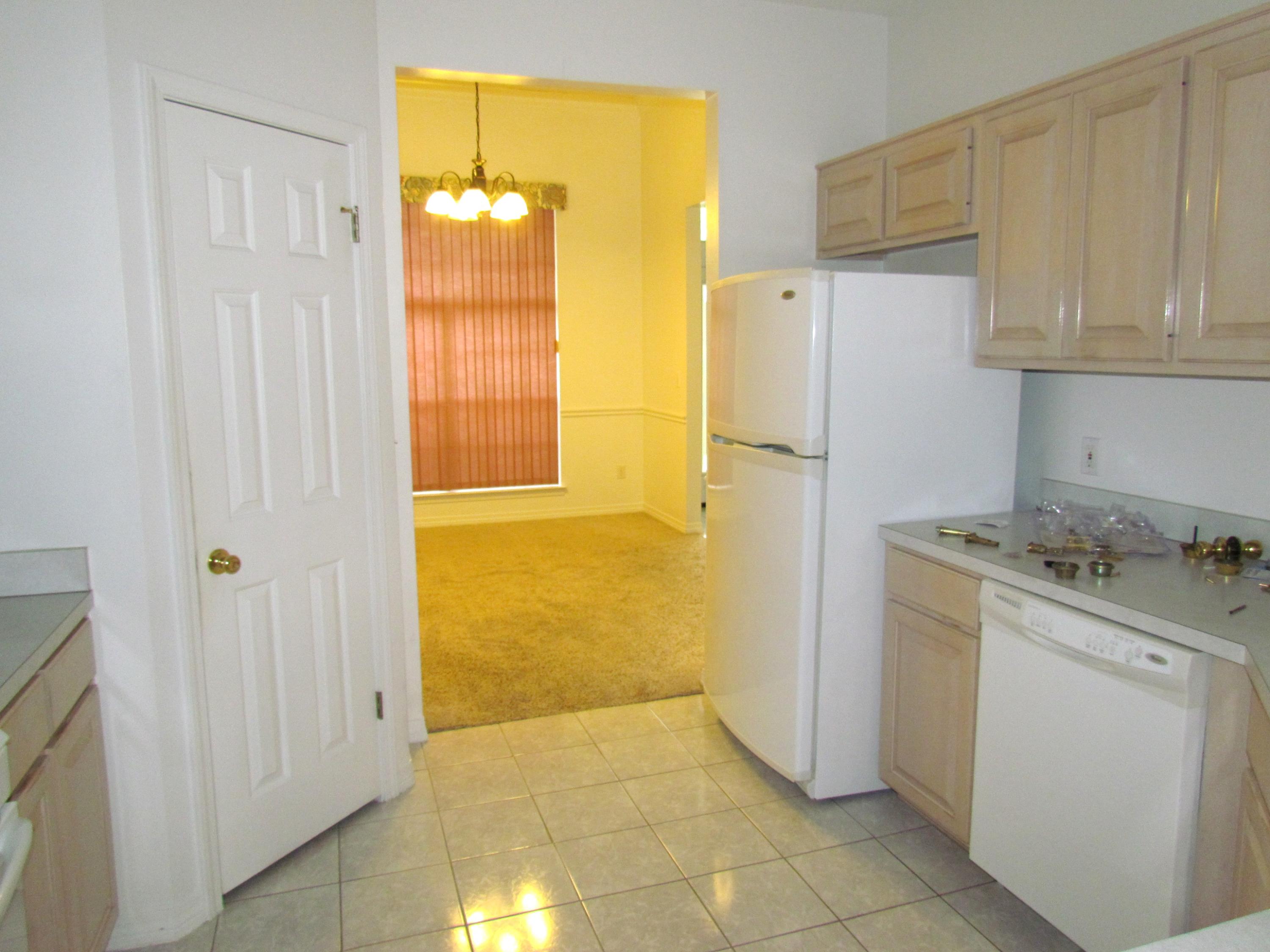 ROCKY BAYOU ESTATES 02 - Residential Lease