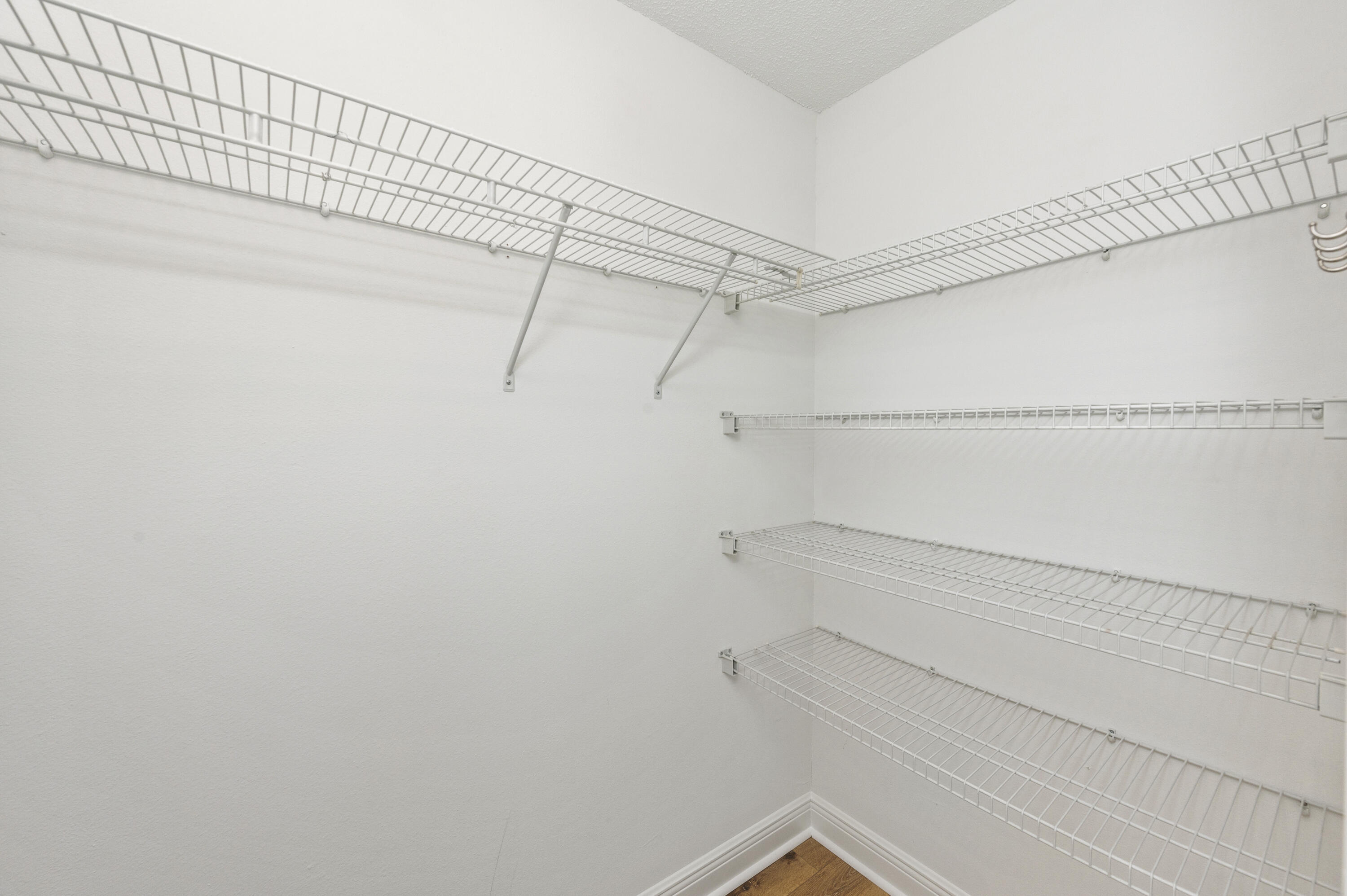 FOX VALLEY - Residential