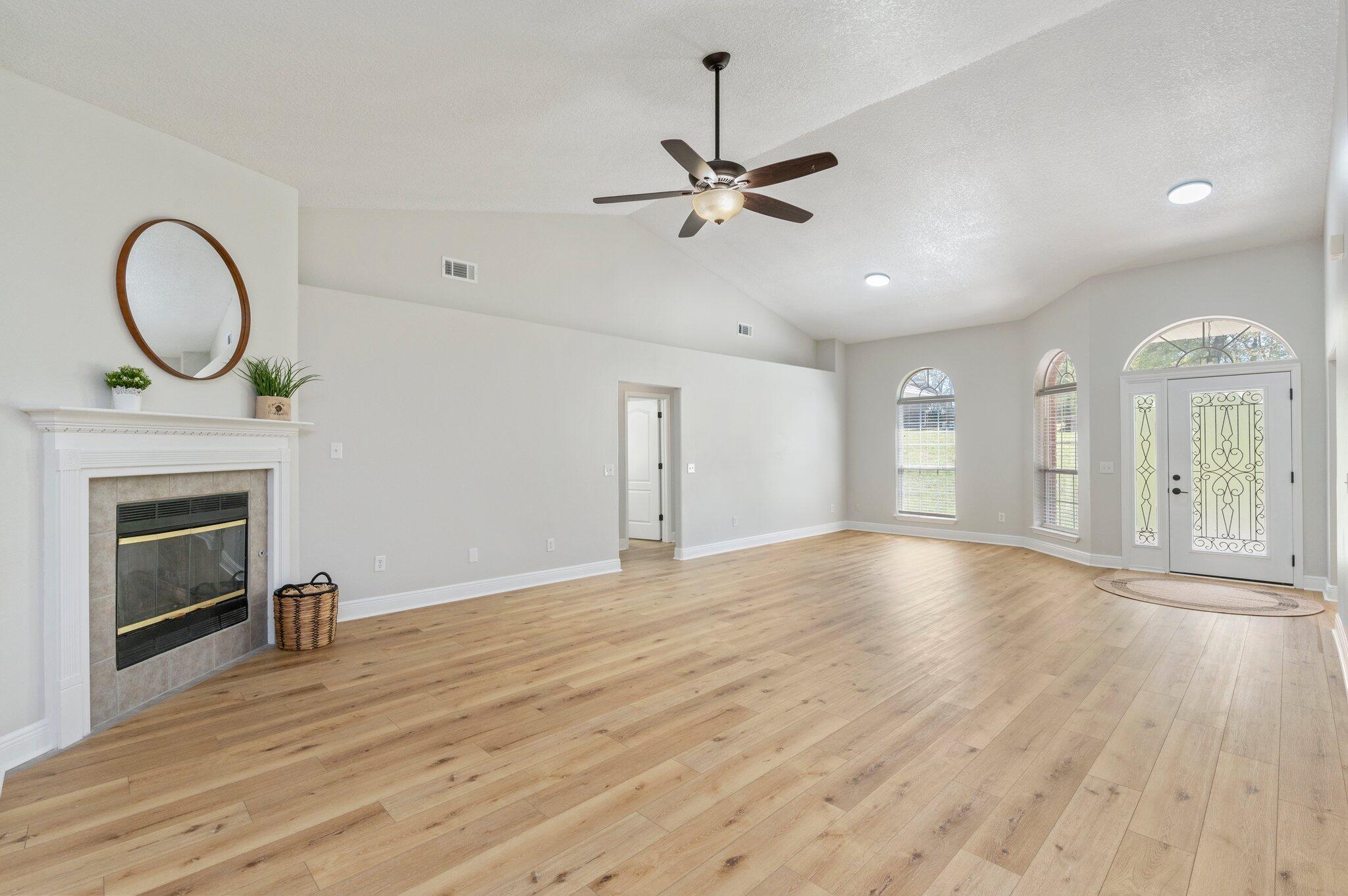 FOX VALLEY - Residential