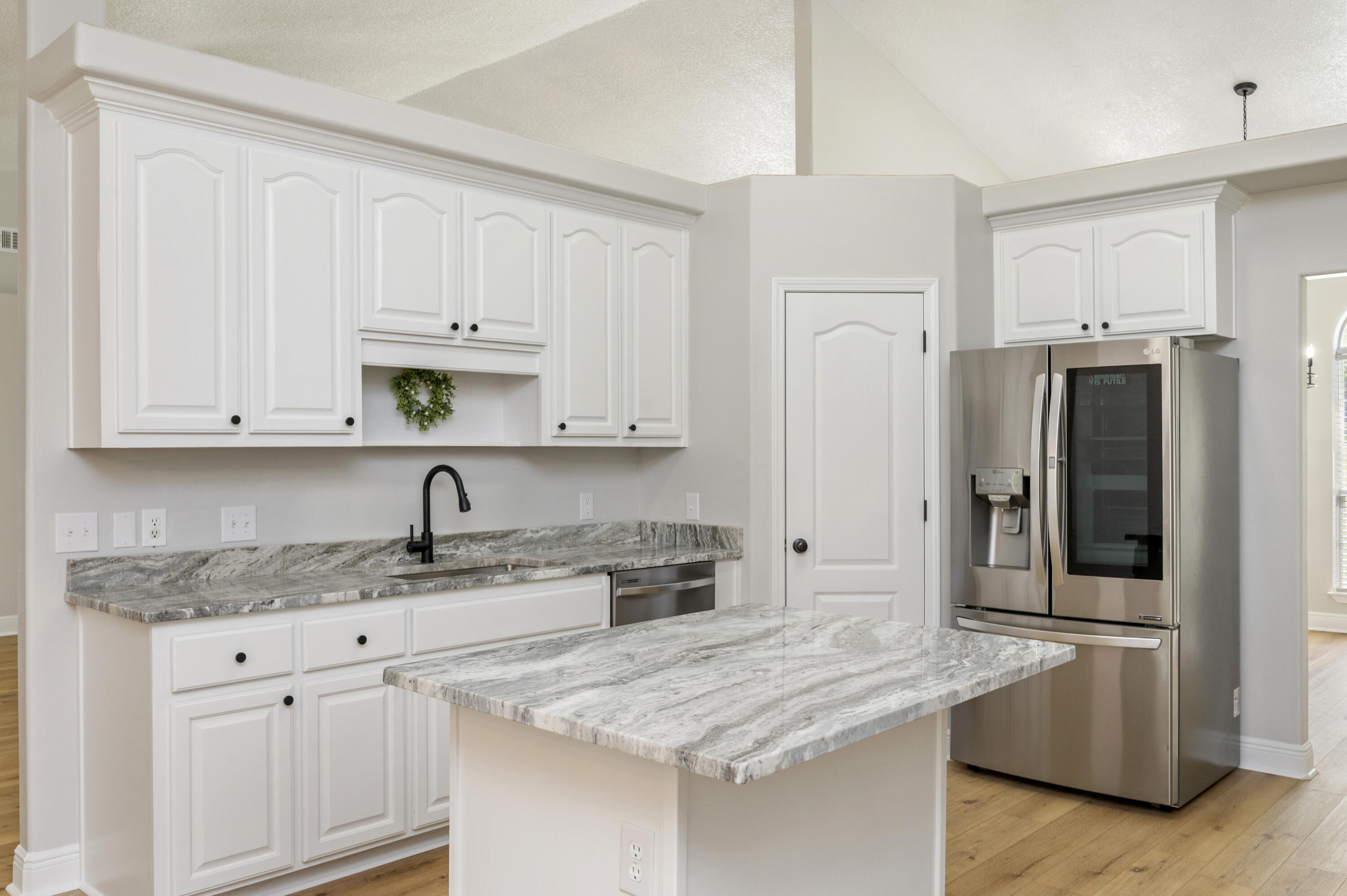 FOX VALLEY - Residential