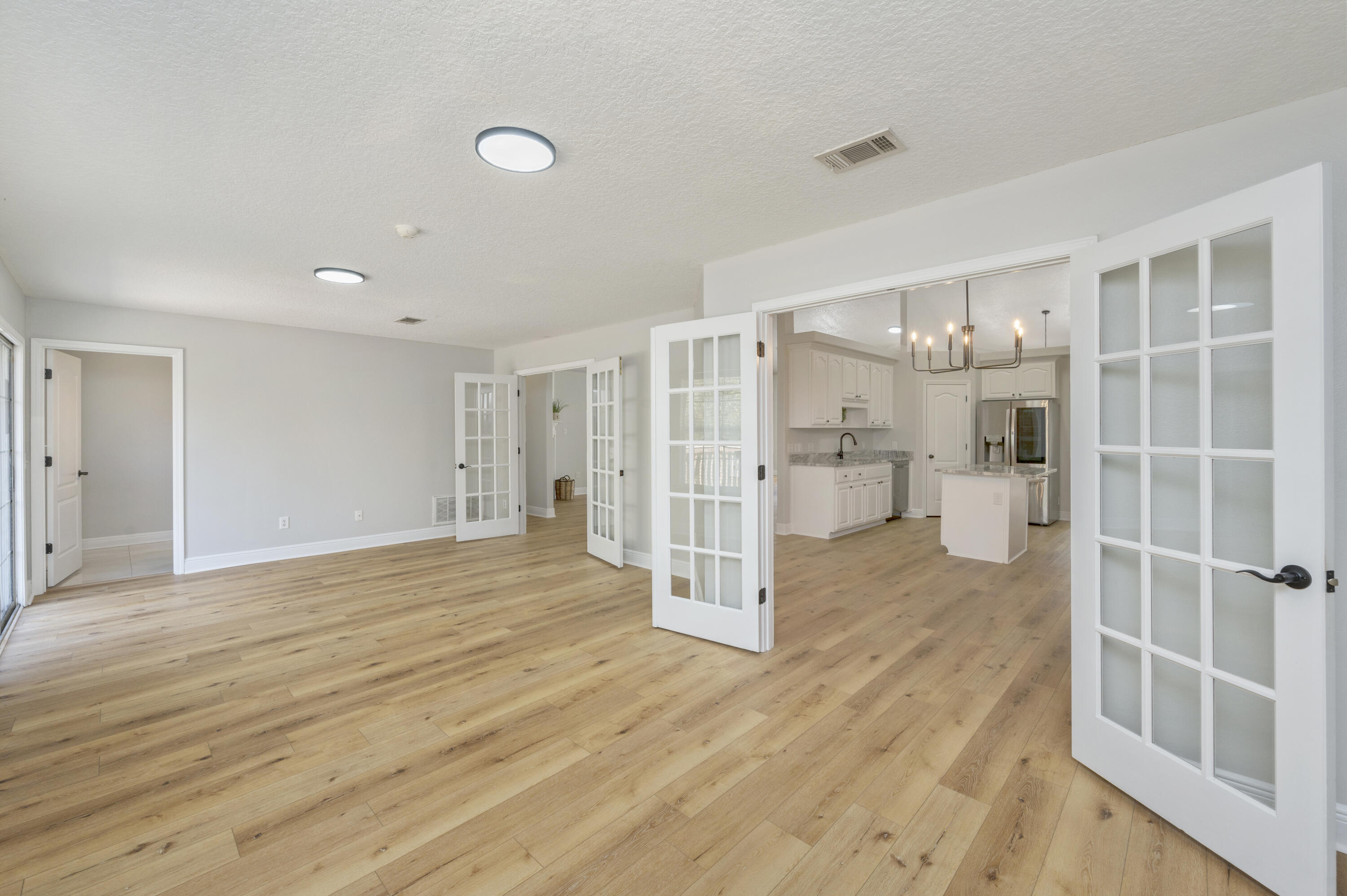 FOX VALLEY - Residential