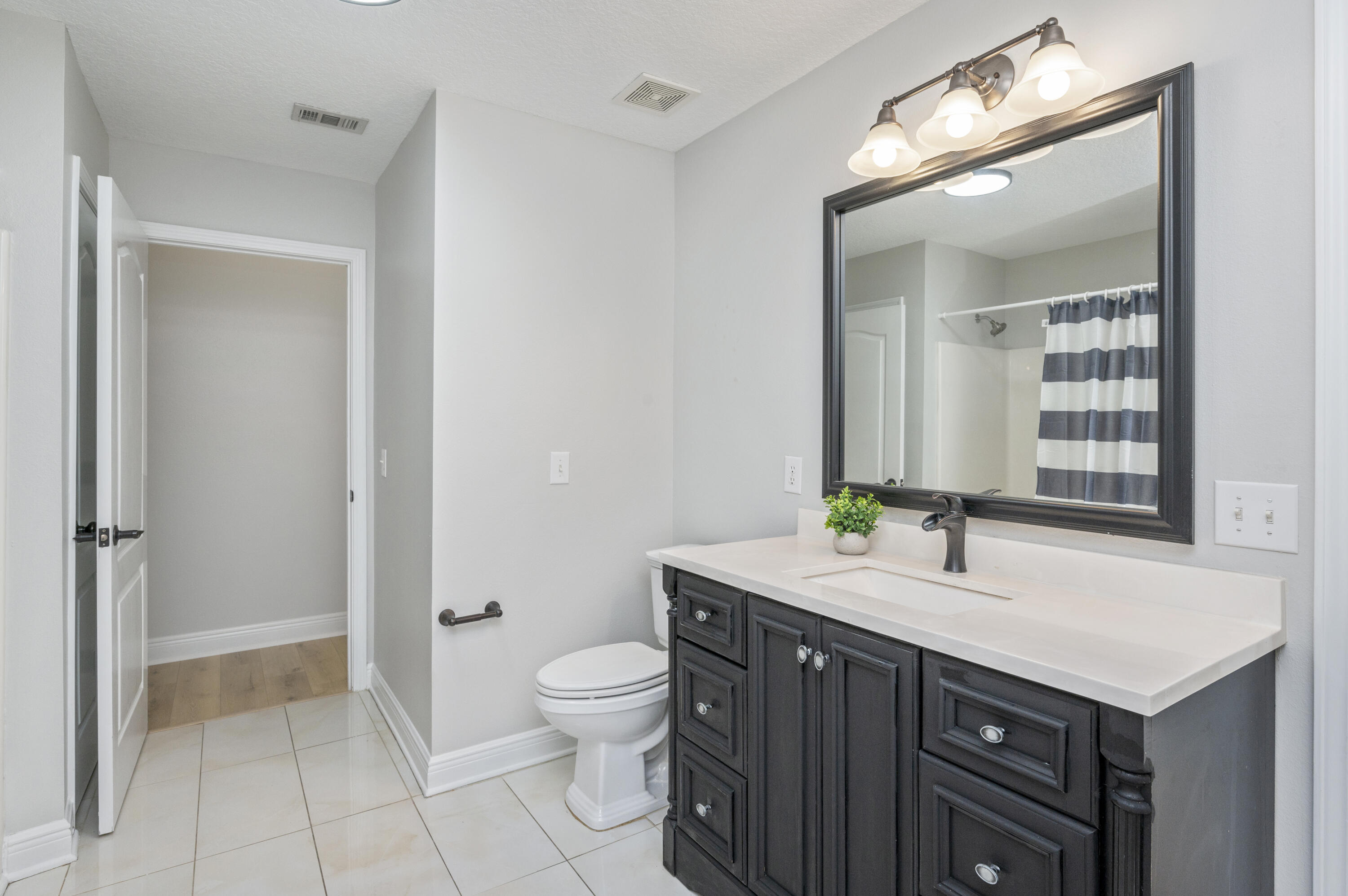 FOX VALLEY - Residential