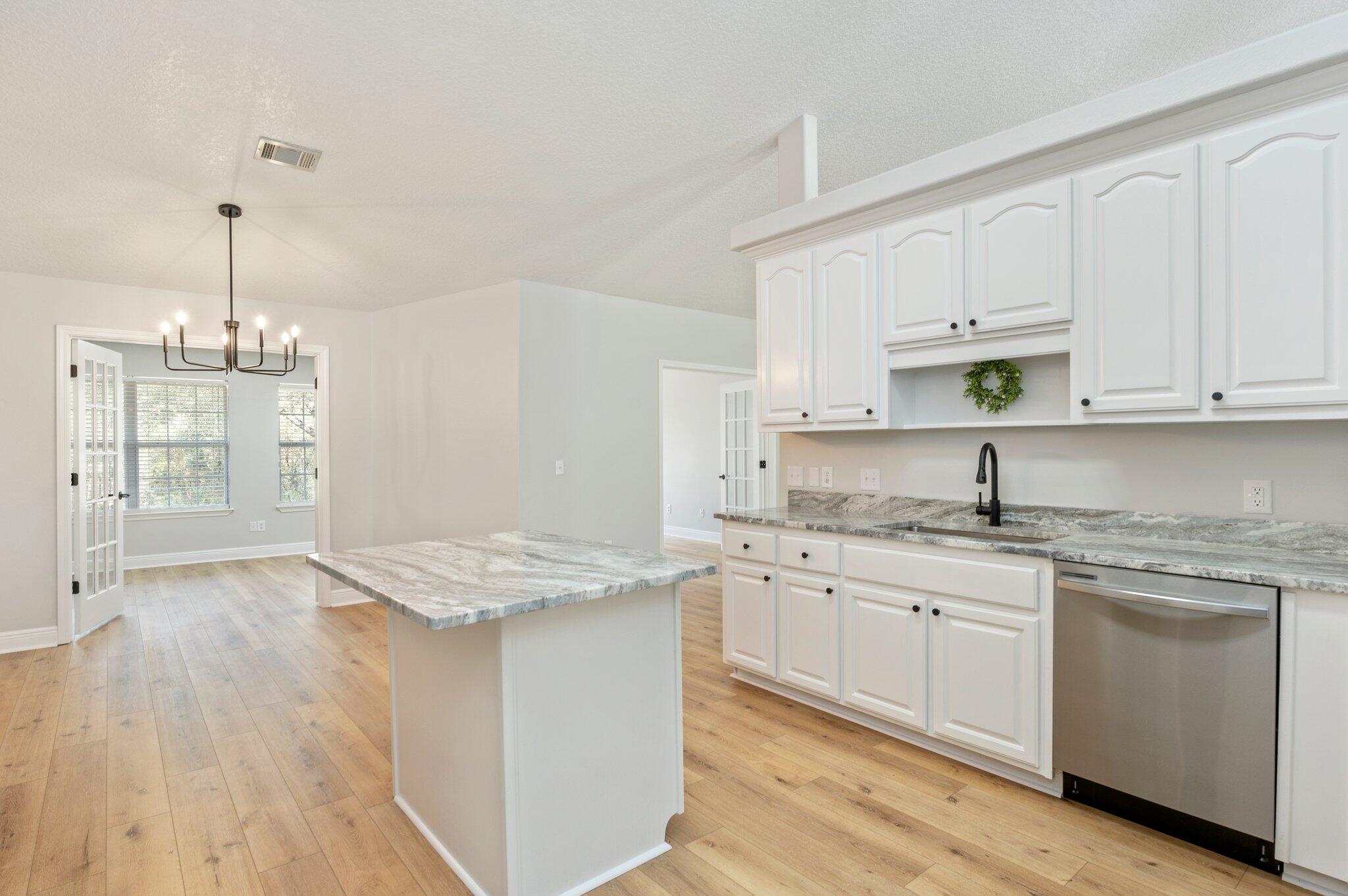 FOX VALLEY - Residential