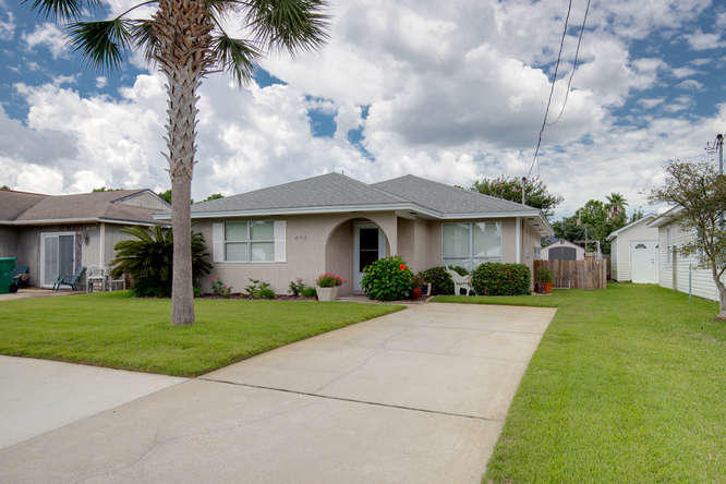 RIVIERA BEACH - Residential