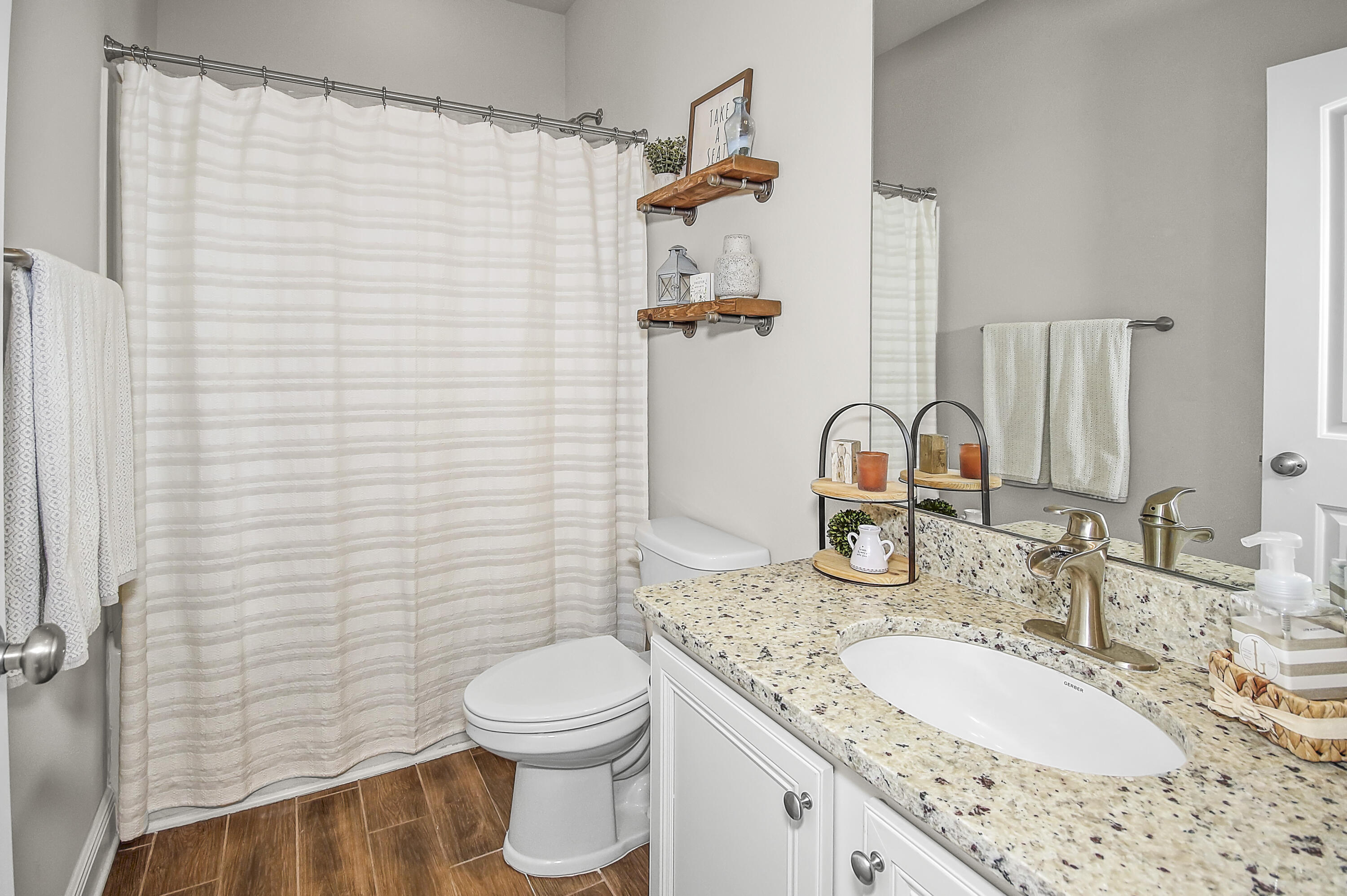 HAMMOCK BAY - Residential