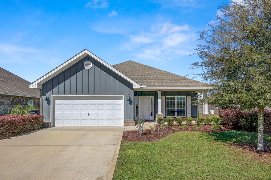 This 3 bed/ 2 bath w/a flex room home has so many upgrades. It faces out onto ''Central Park'' which is a large open park w/a covered grilling pavilion. Also, it's close enough to walk to all the wonderful HB amenities - clubhouse, fitness ctr, pools, etc.This home includes: 3 side brick, gas hot water heater, stubout on the backporch for gas grill, Granite in kitchen & all baths, Stainless Steel Appliances, Brushed Nickel Plumbing fixtures, Garden Tub and separate Tile Shower in Master Bath, Crown Molding in entry, family room & master bedroom, Wood Look tile flooring in all common areas of the home, baths and utility, Rear Gutters, Professional landscaping w/sprinkler system and well.  Privacy fenced backyard