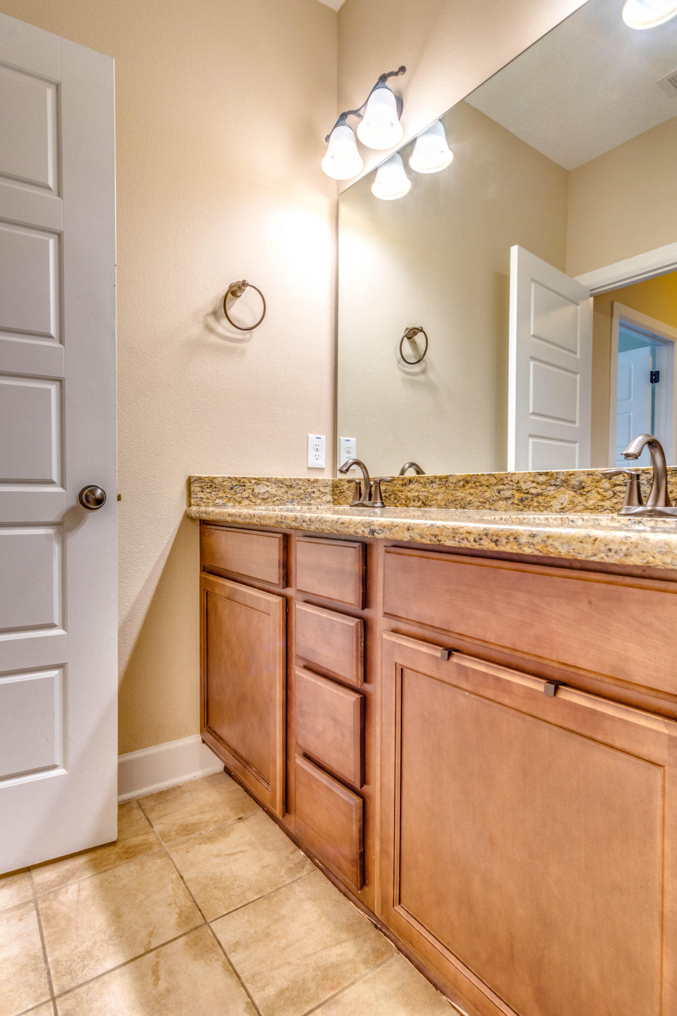 ZACHARY ESTATES - Residential