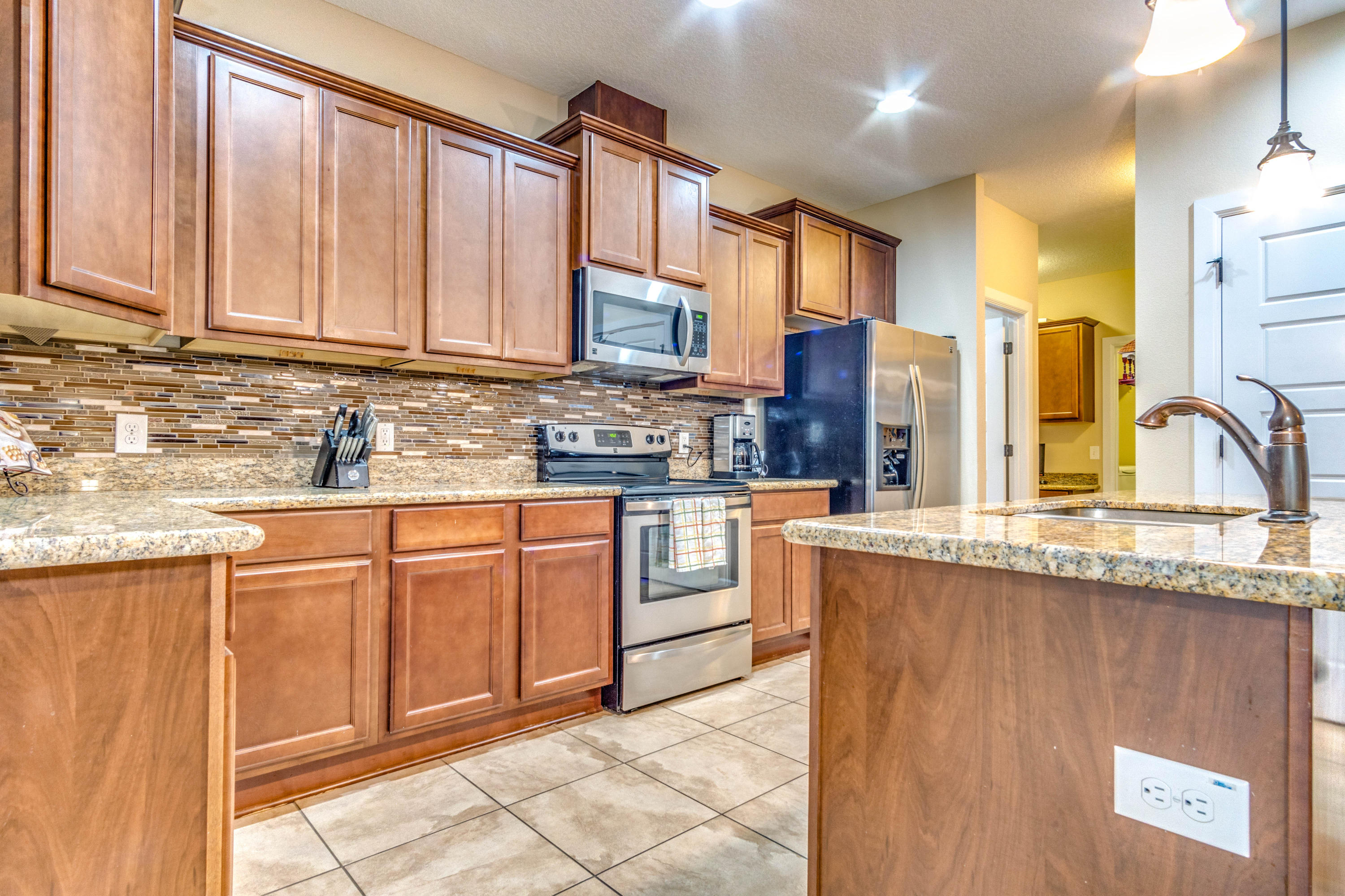 ZACHARY ESTATES - Residential