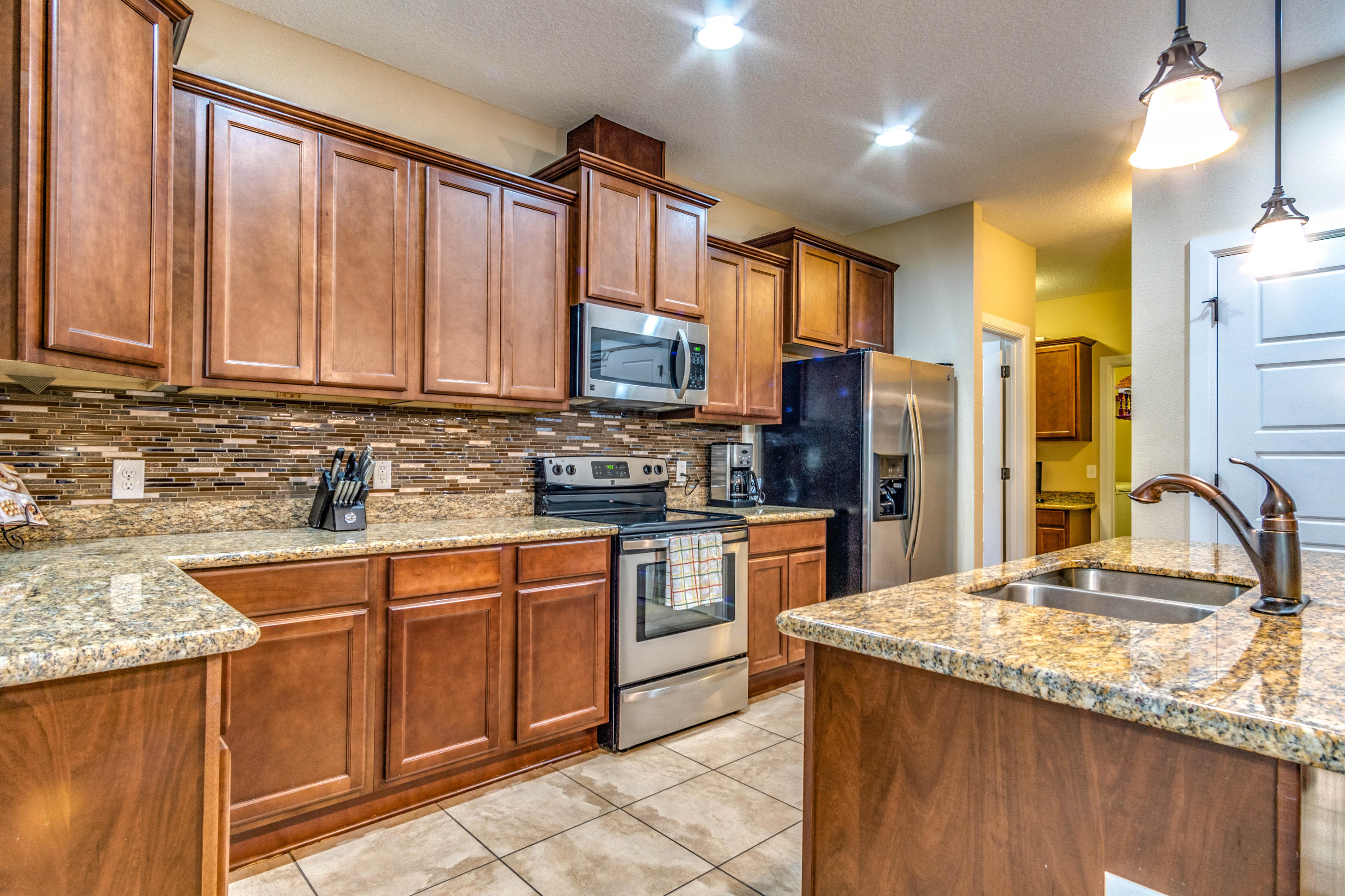 ZACHARY ESTATES - Residential