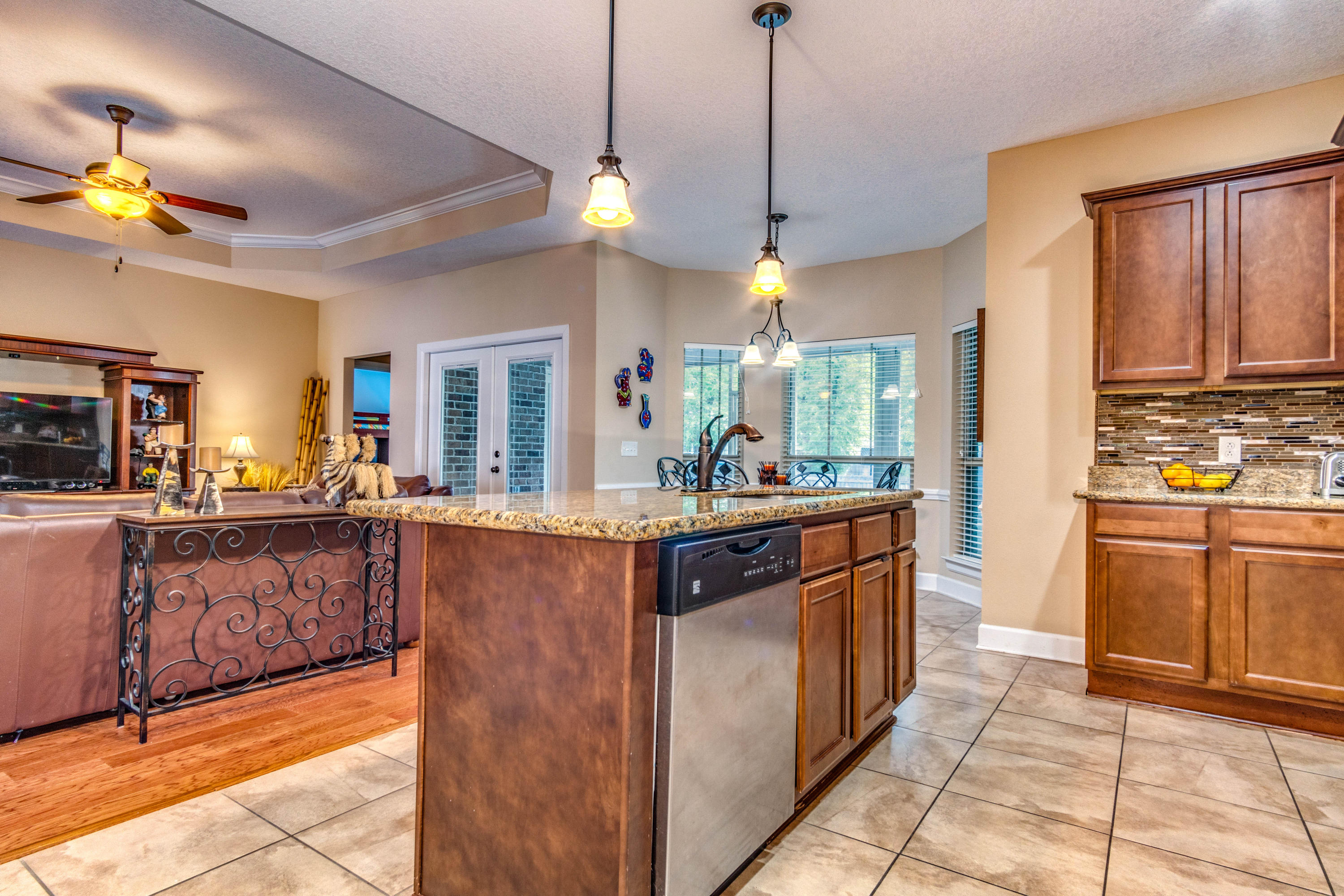 ZACHARY ESTATES - Residential