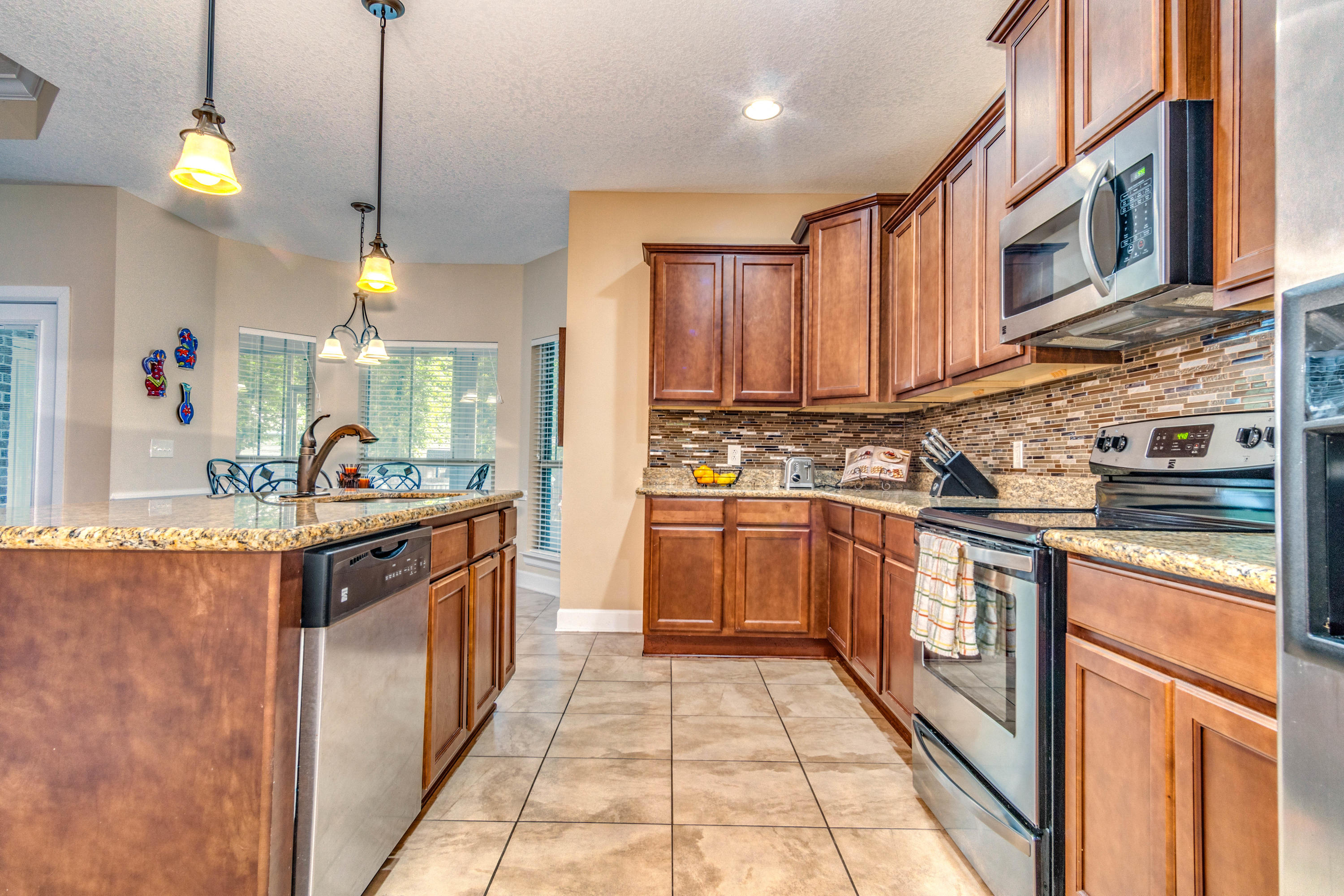 ZACHARY ESTATES - Residential